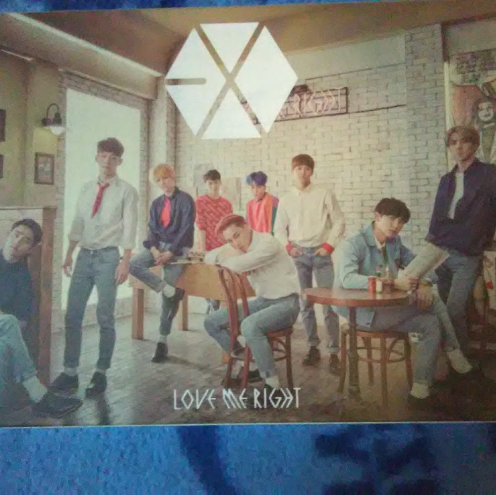 EXO Love Me Right (Japanese)